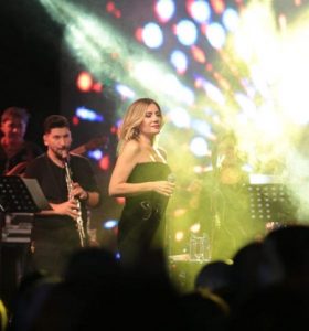 Ayla Çelik Sahne Konser Fiyatı,
