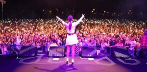 Derya Uluğ telefon numarası,