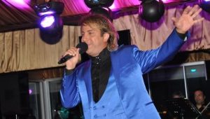 Gökhan Sezen Yılbaşı Sahne Fiyatı,