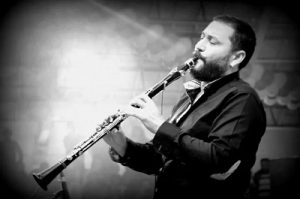 Hüsnü Şenlendirici Menajerlik,