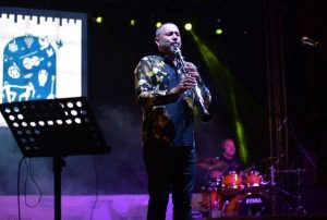 Hüsnü Şenlendirici Resmi Menajeri,