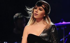 Merve Özbey Sahne Menajeri,