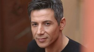 Mustafa Yıldızdoğan Sahne Menajeri,