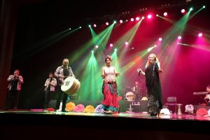 Suzan Kardeş Menajeri,