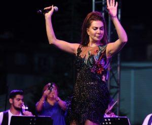 Ebru Yaşar Sahne Menajeri,