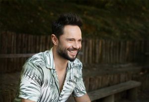 Özgün Uğurlu Sahne Menajeri,