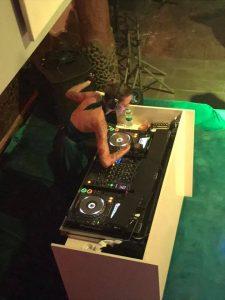 Berna Öztürk Sahne Menajeri,