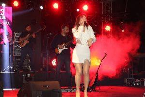 Ece Mumay Sahne Menajeri,