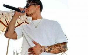 Çakal Sahne Menajeri,