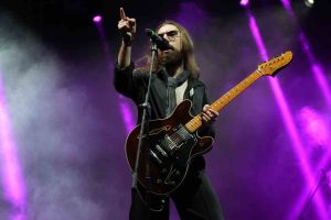 Emre Fel menajer iletişim Alaattin Ocak 05412323051,