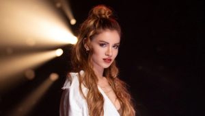 Feride Hilal Akın Sahne Fiyatı,